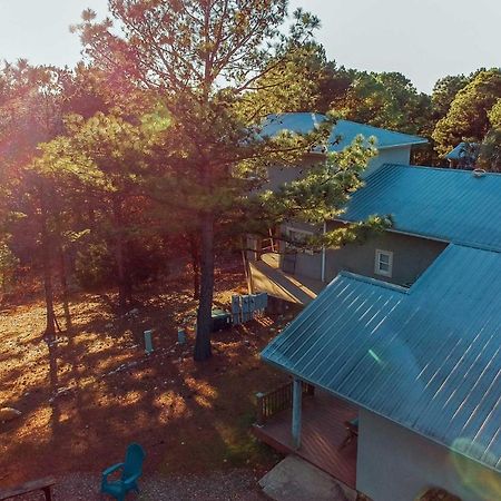 Broken Bow Cottage With Deck, Hot Tub And Fire Pit! Exteriör bild