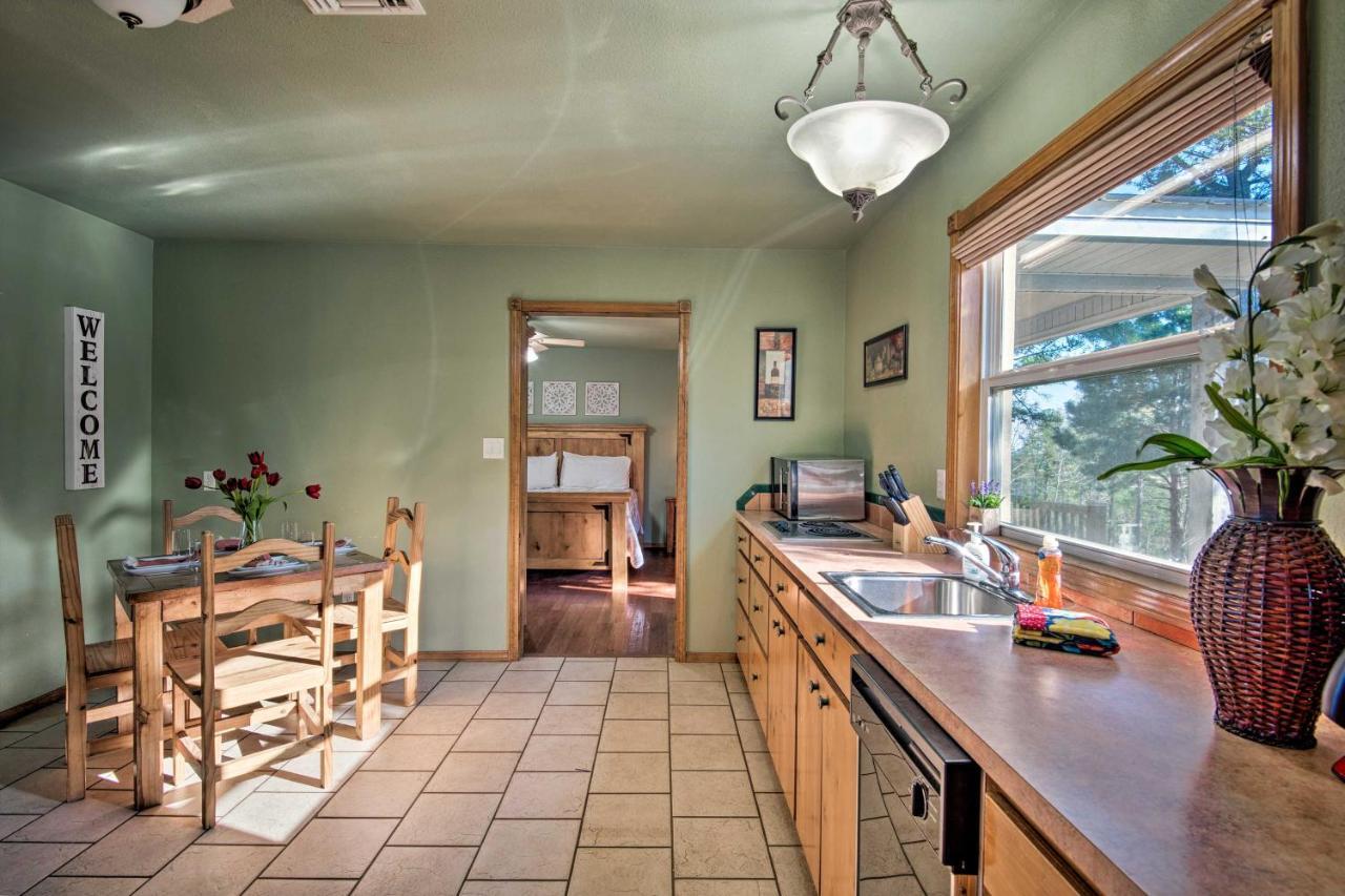 Broken Bow Cottage With Deck, Hot Tub And Fire Pit! Exteriör bild