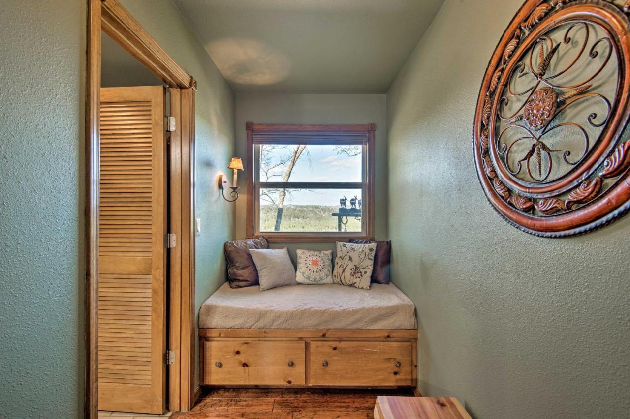 Broken Bow Cottage With Deck, Hot Tub And Fire Pit! Exteriör bild